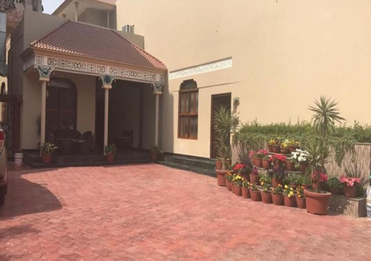 Vijaigarh Kothi - Heritage Boutique Варанасі Екстер'єр фото